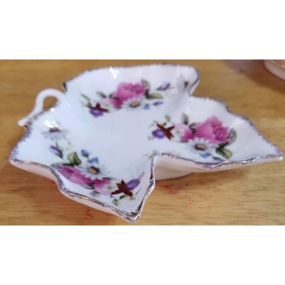 Vintage Summer Rose Leaf Shape Trinket Dish floral design gold trim 5" - Picture 2 of 6